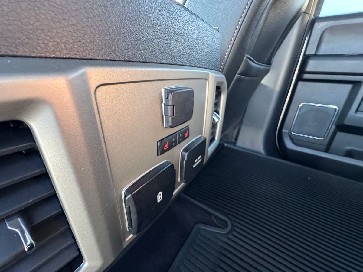 2019 Ford F-150 - Image 18