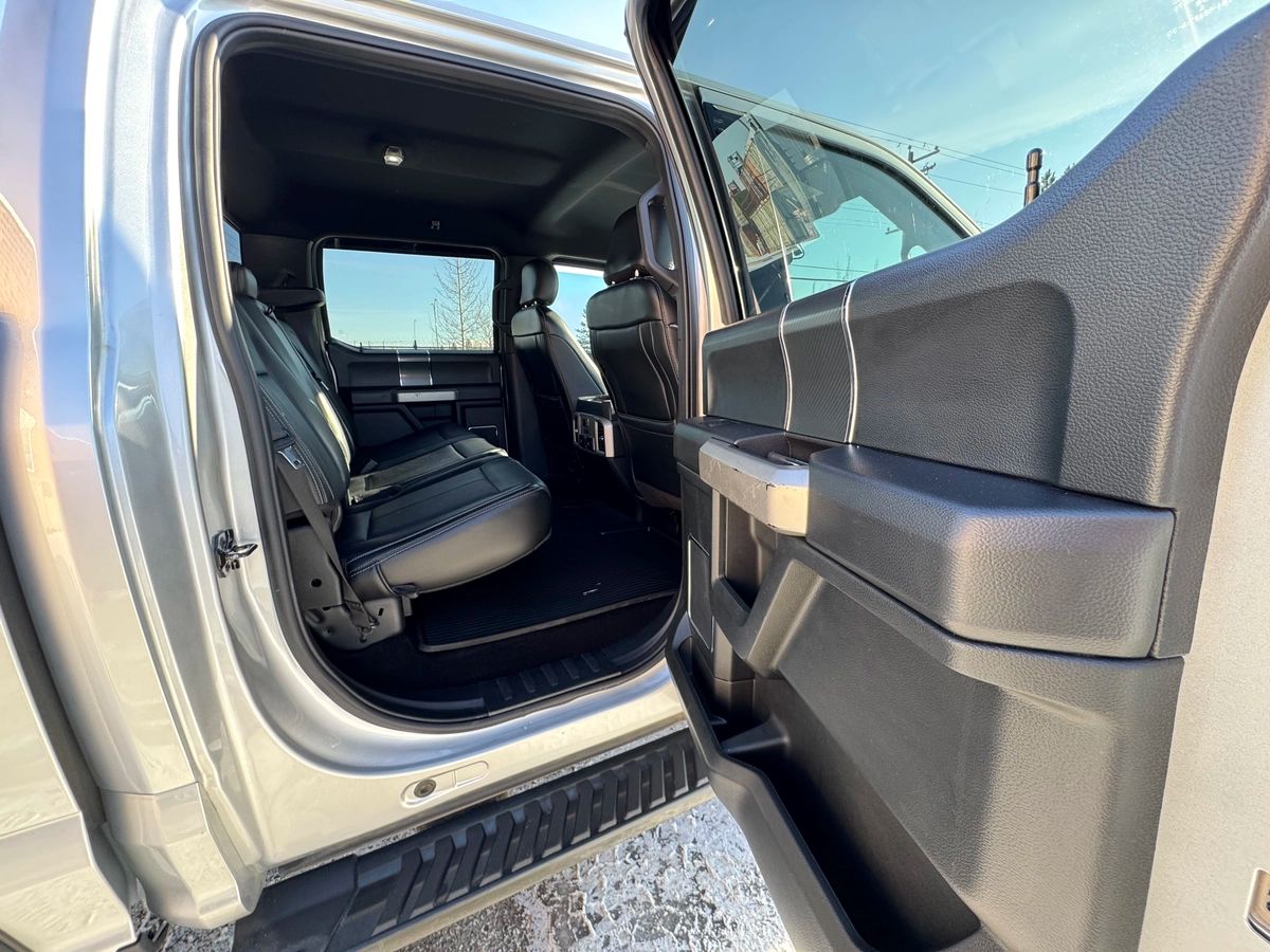 2019 Ford F-150 - Image 21