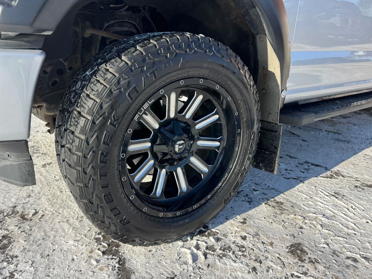 2019 Ford F-150 - Image 10
