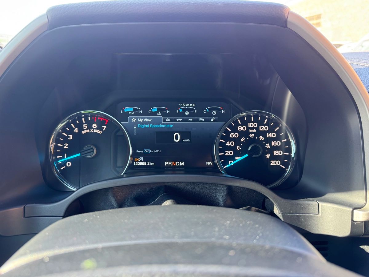 2019 Ford F-150 - Image 12