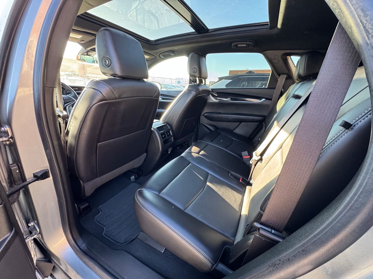 2023 Cadillac XT5 - Image 16