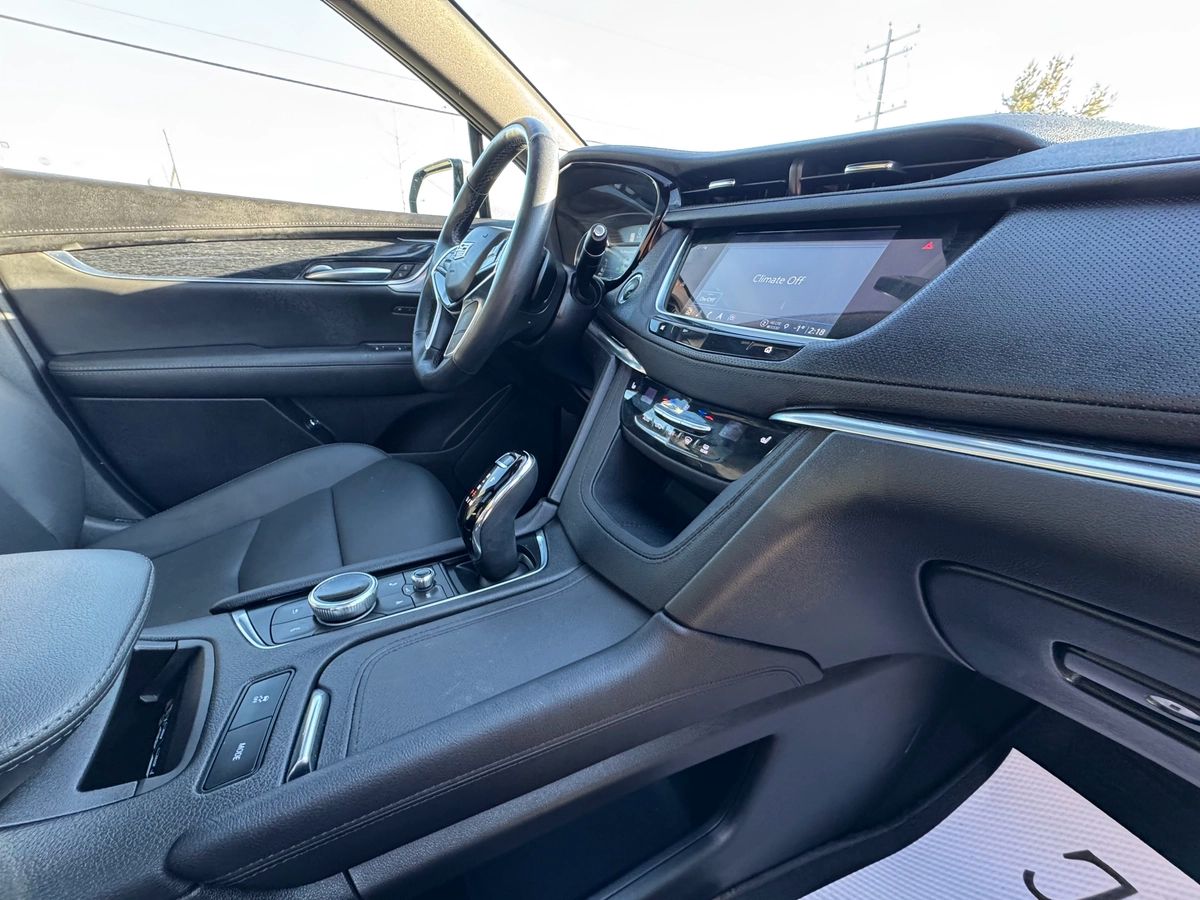 2023 Cadillac XT5 - Image 29