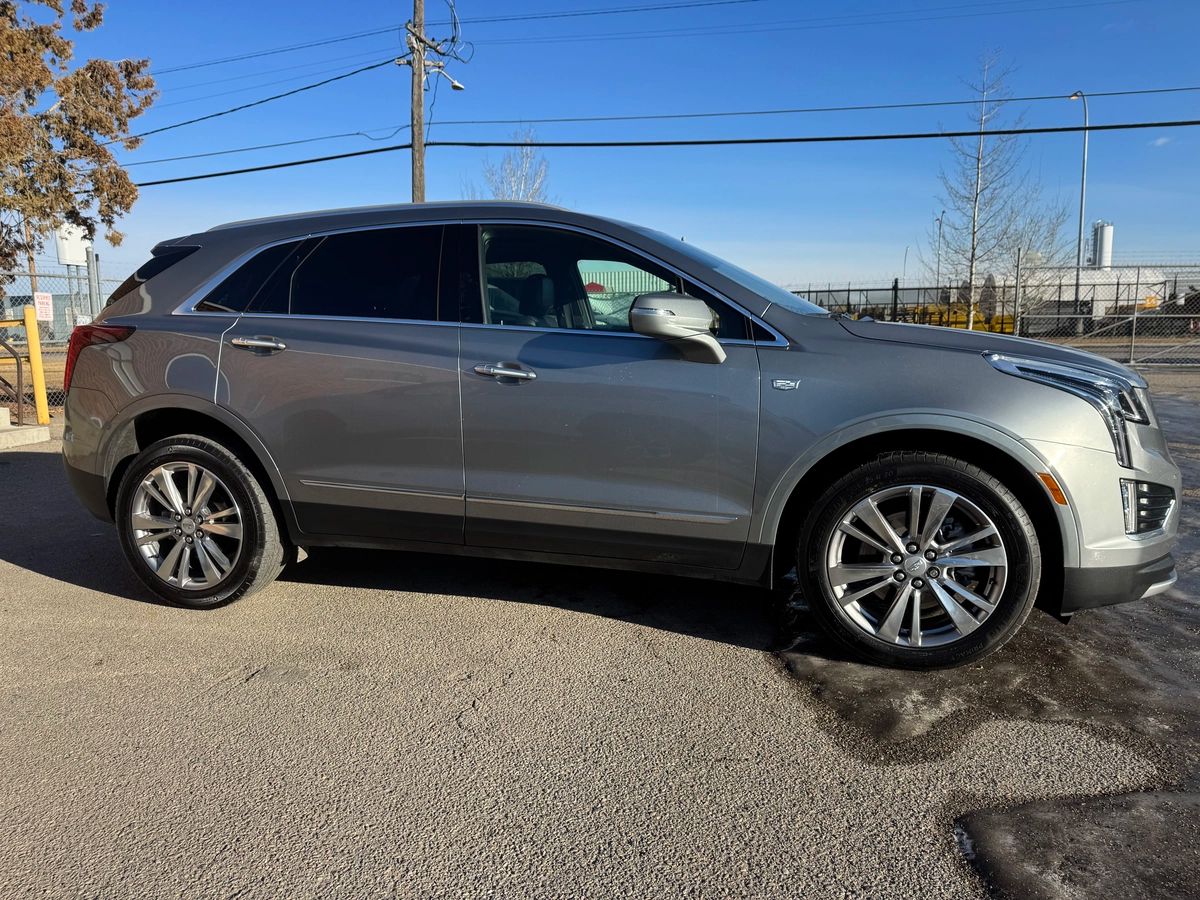 2023 Cadillac XT5 - Image 4