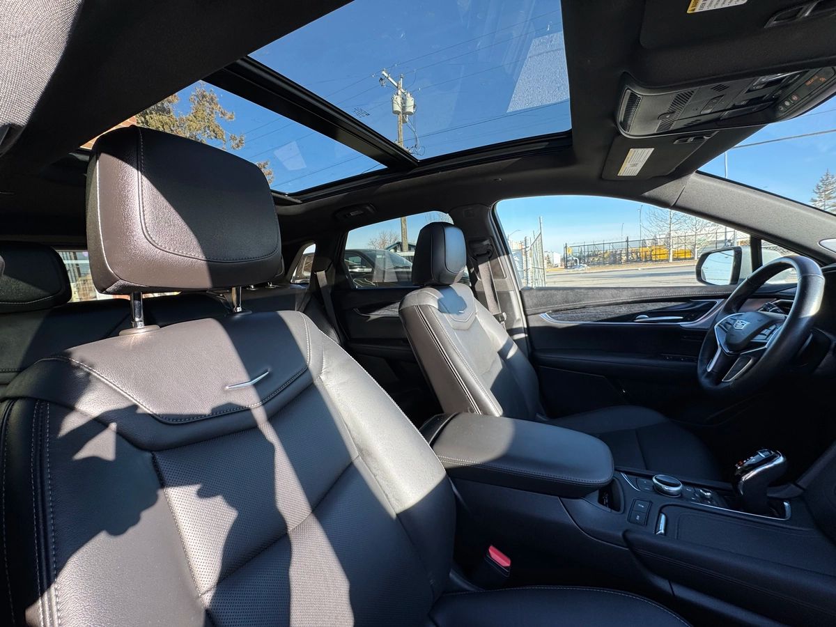 2023 Cadillac XT5 - Image 28