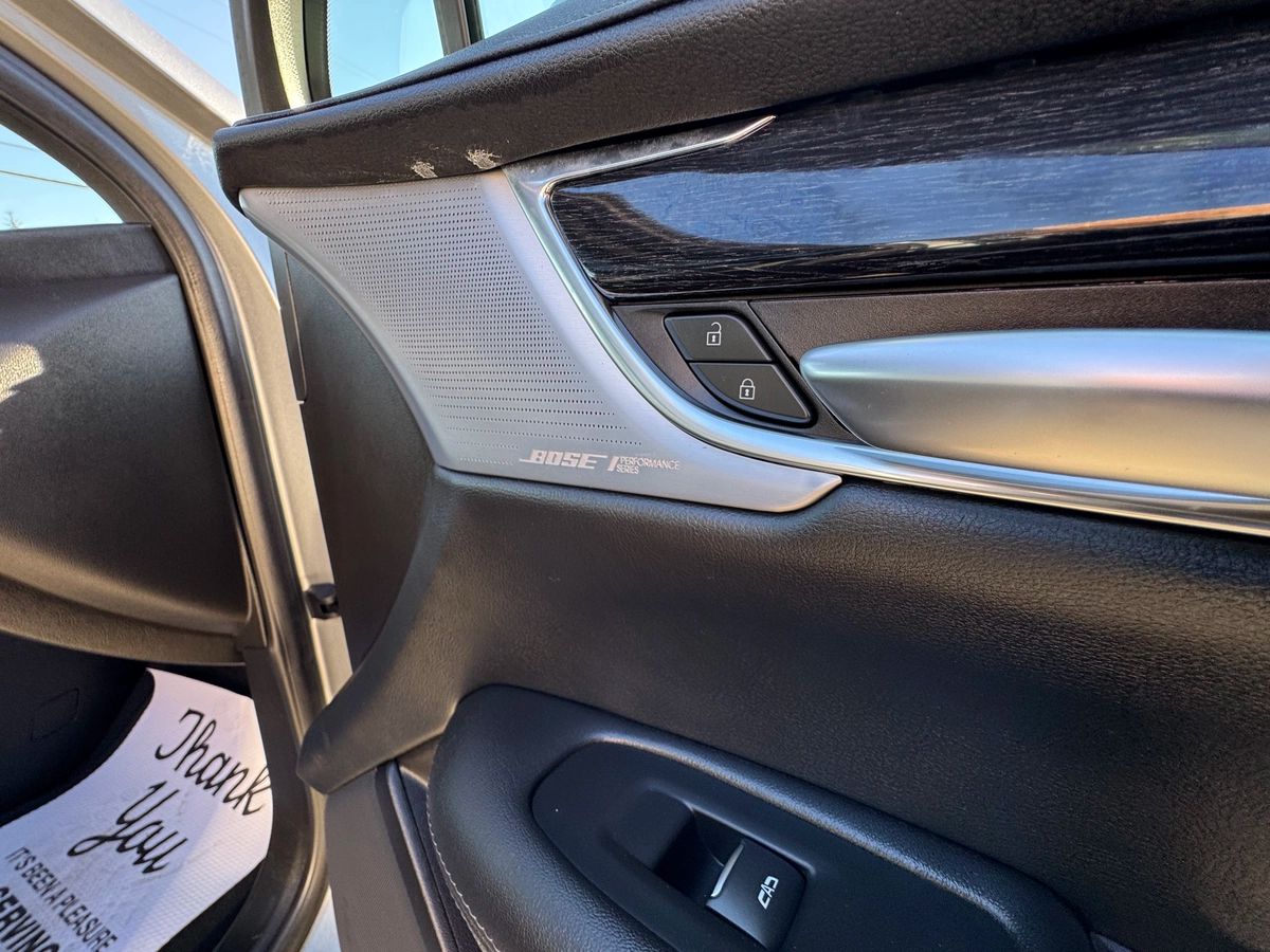 2023 Cadillac XT5 - Image 25