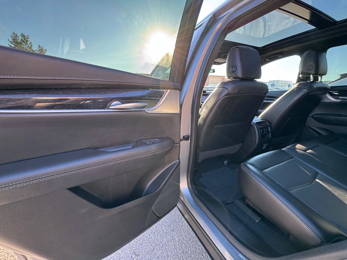 2023 Cadillac XT5 - Image 17