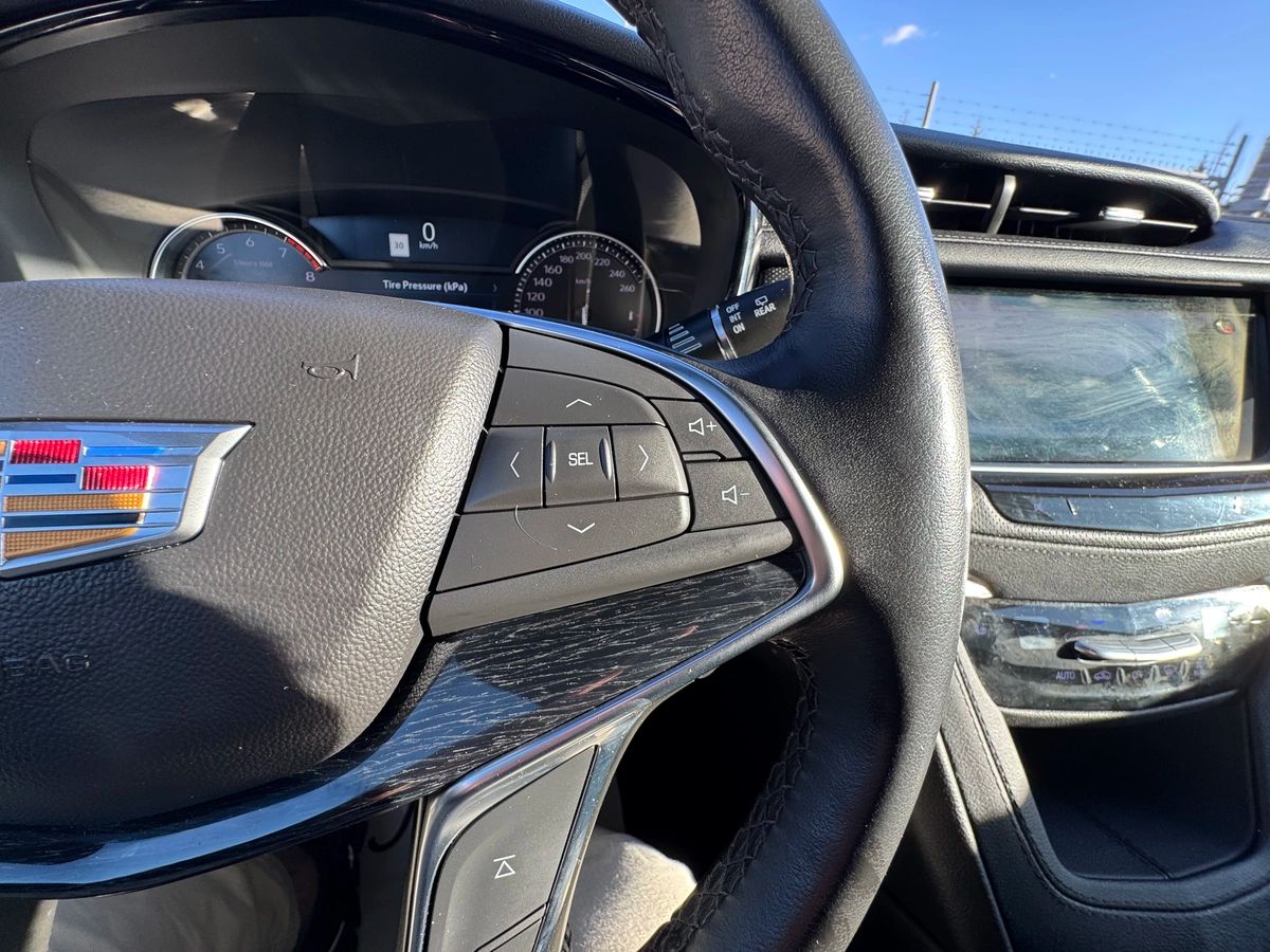 2023 Cadillac XT5 - Image 33