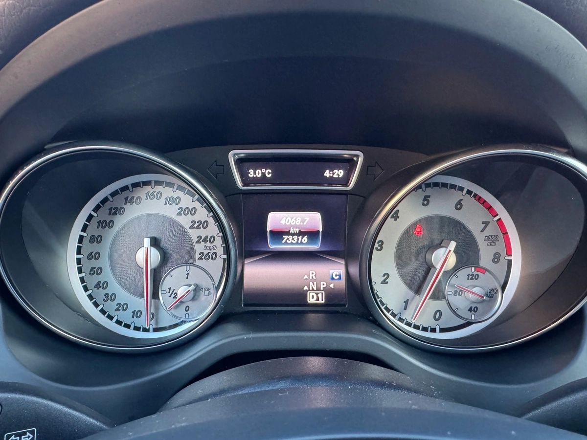 2017 Mercedes-Benz GLA - Image 27