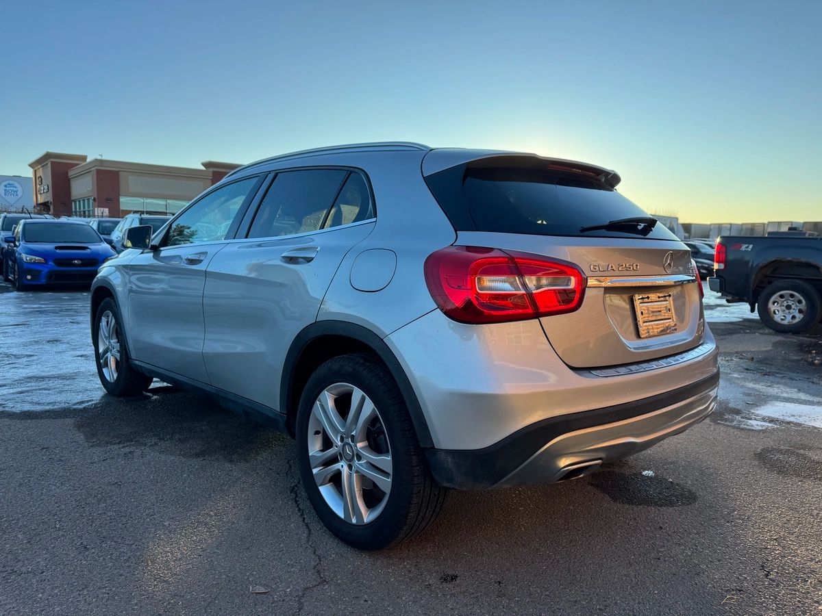 2017 Mercedes-Benz GLA - Image 9