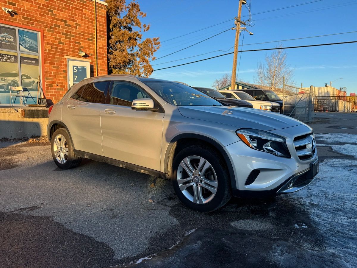 2017 Mercedes-Benz GLA - Image 3