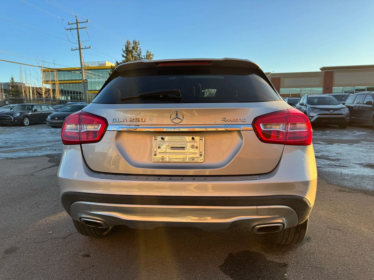 2017 Mercedes-Benz GLA - Image 8