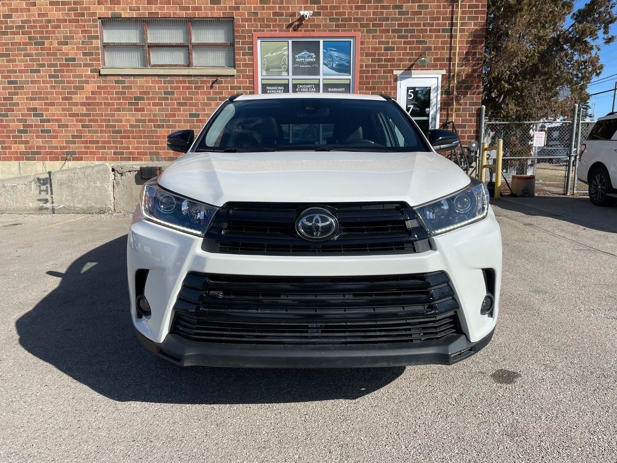 2019 Toyota Highlander - Image 2