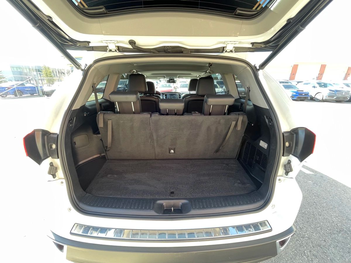 2019 Toyota Highlander - Image 19
