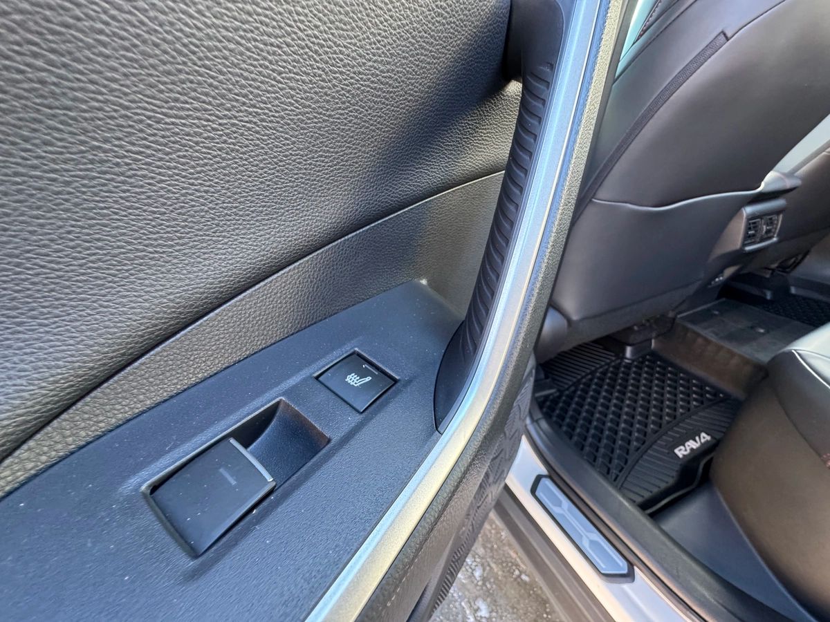 2023 Toyota RAV4 Prime - Image 20