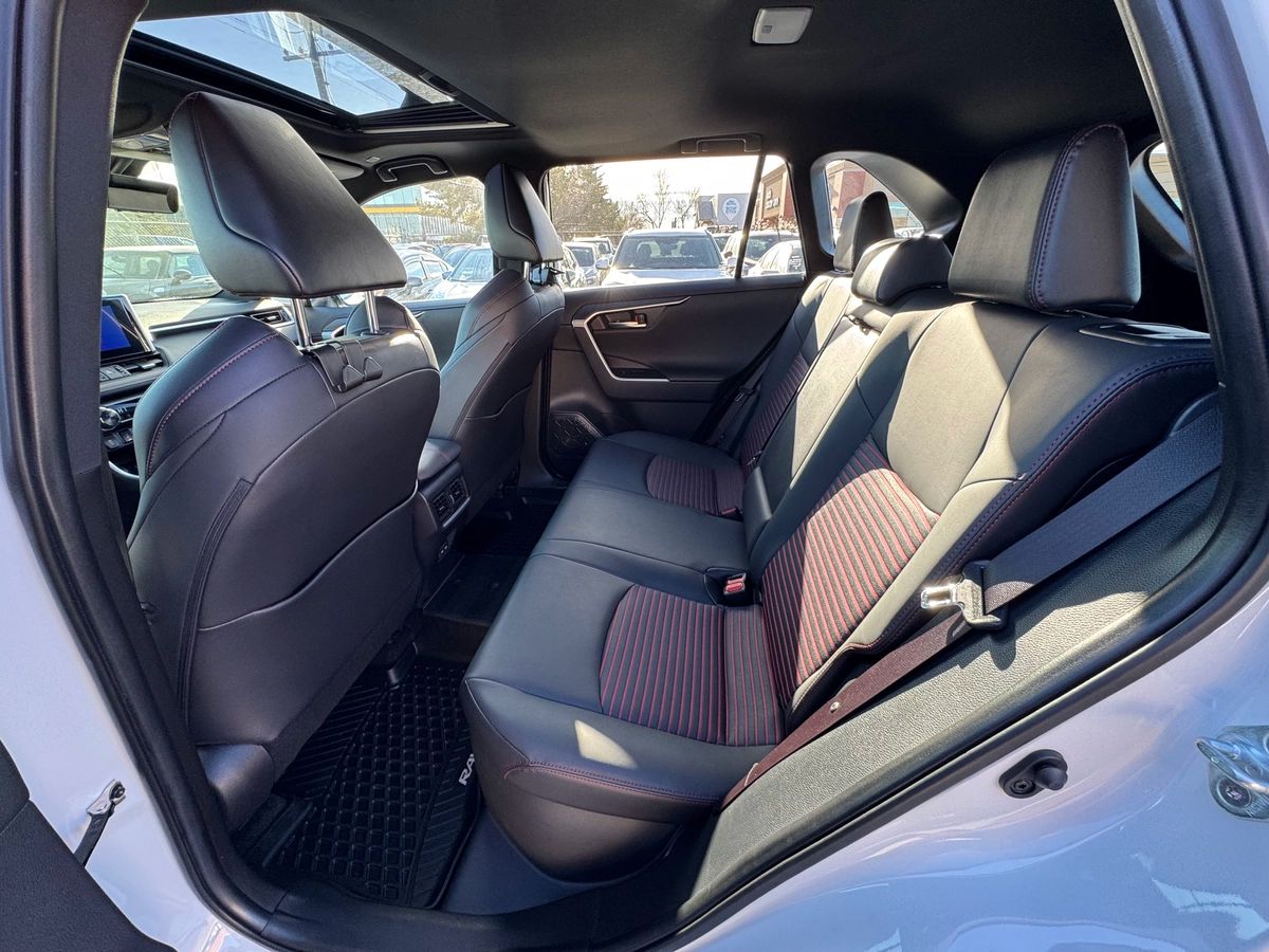 2023 Toyota RAV4 Prime - Image 17