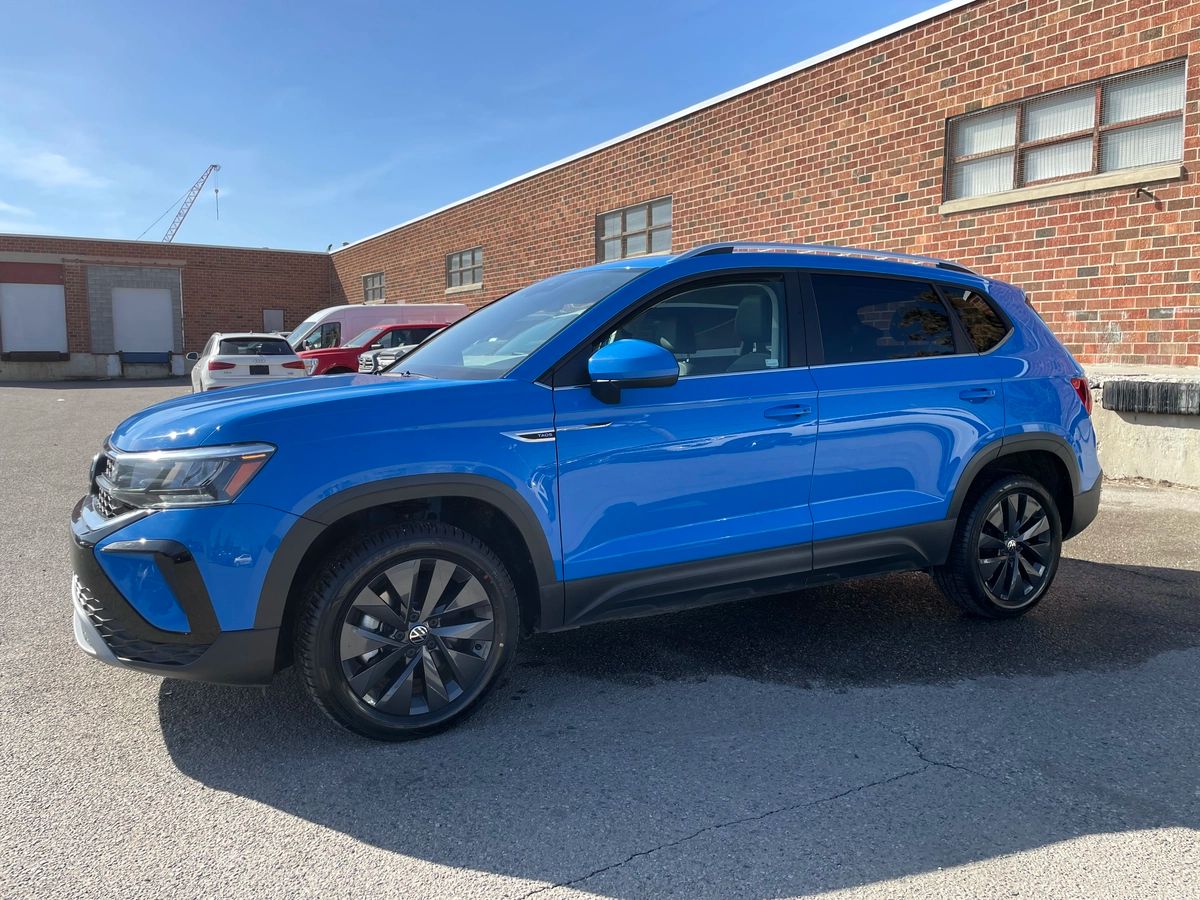 2024 Volkswagen Taos - Image 8