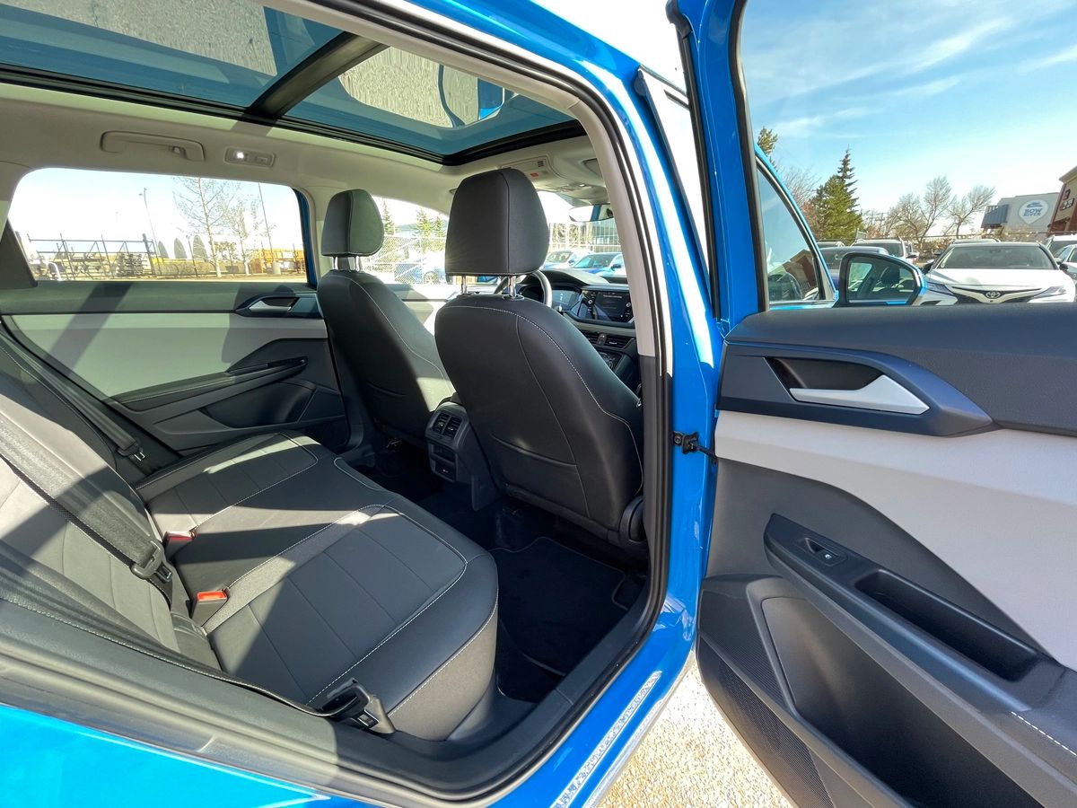 2024 Volkswagen Taos - Image 20