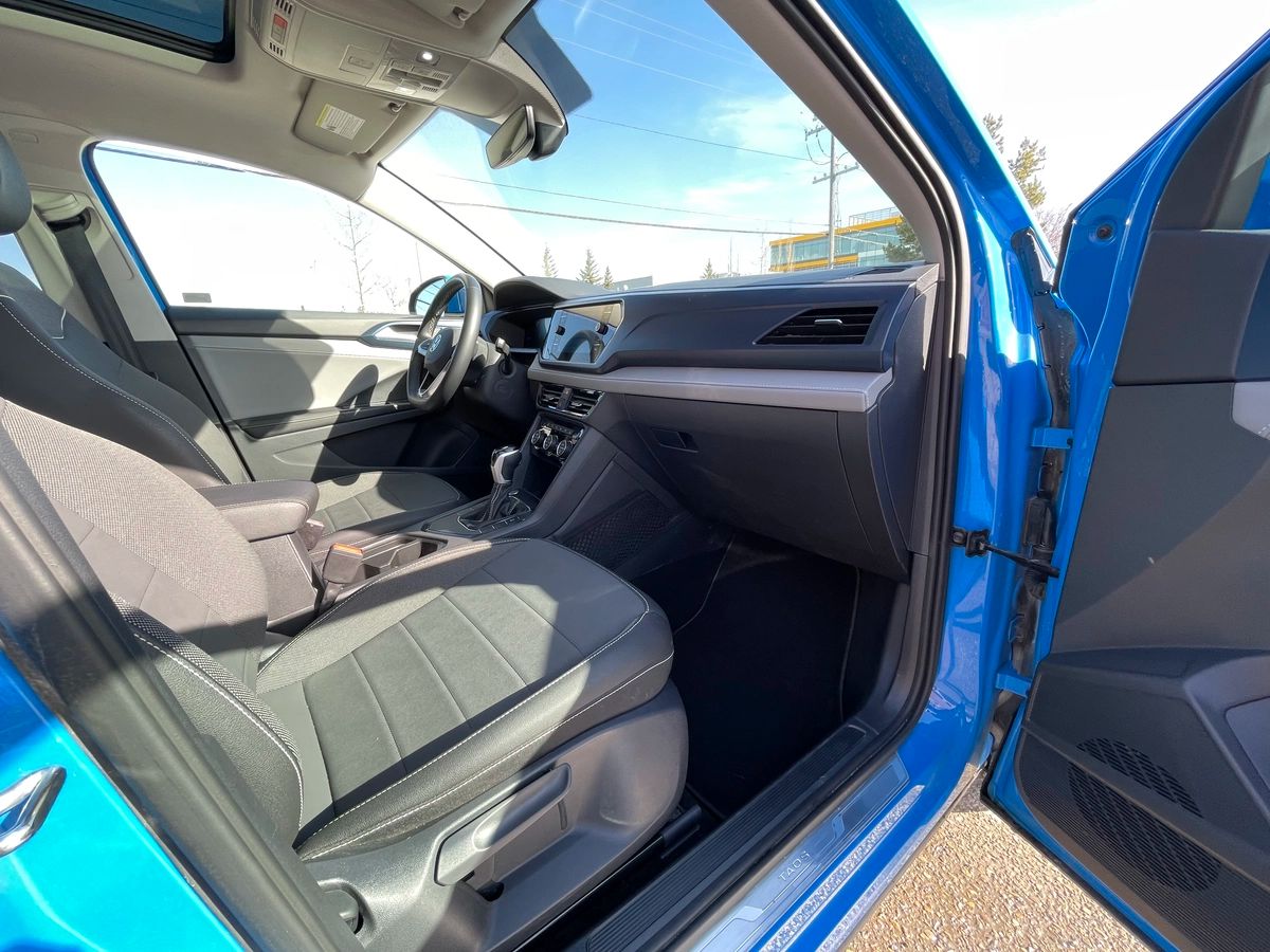 2024 Volkswagen Taos - Image 24
