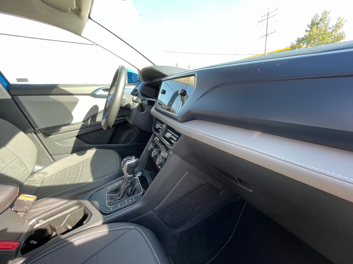 2024 Volkswagen Taos - Image 26