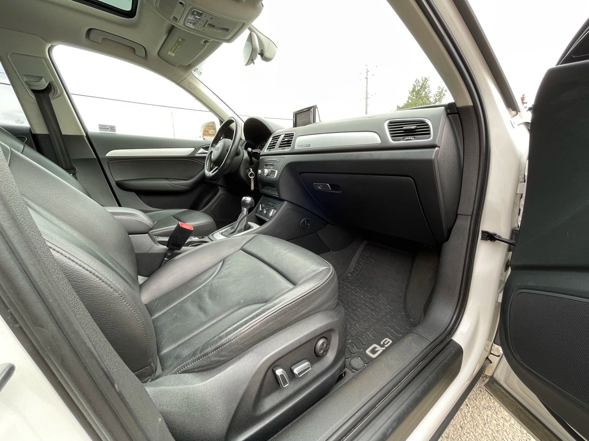 2016 Audi Q3 - Image 25