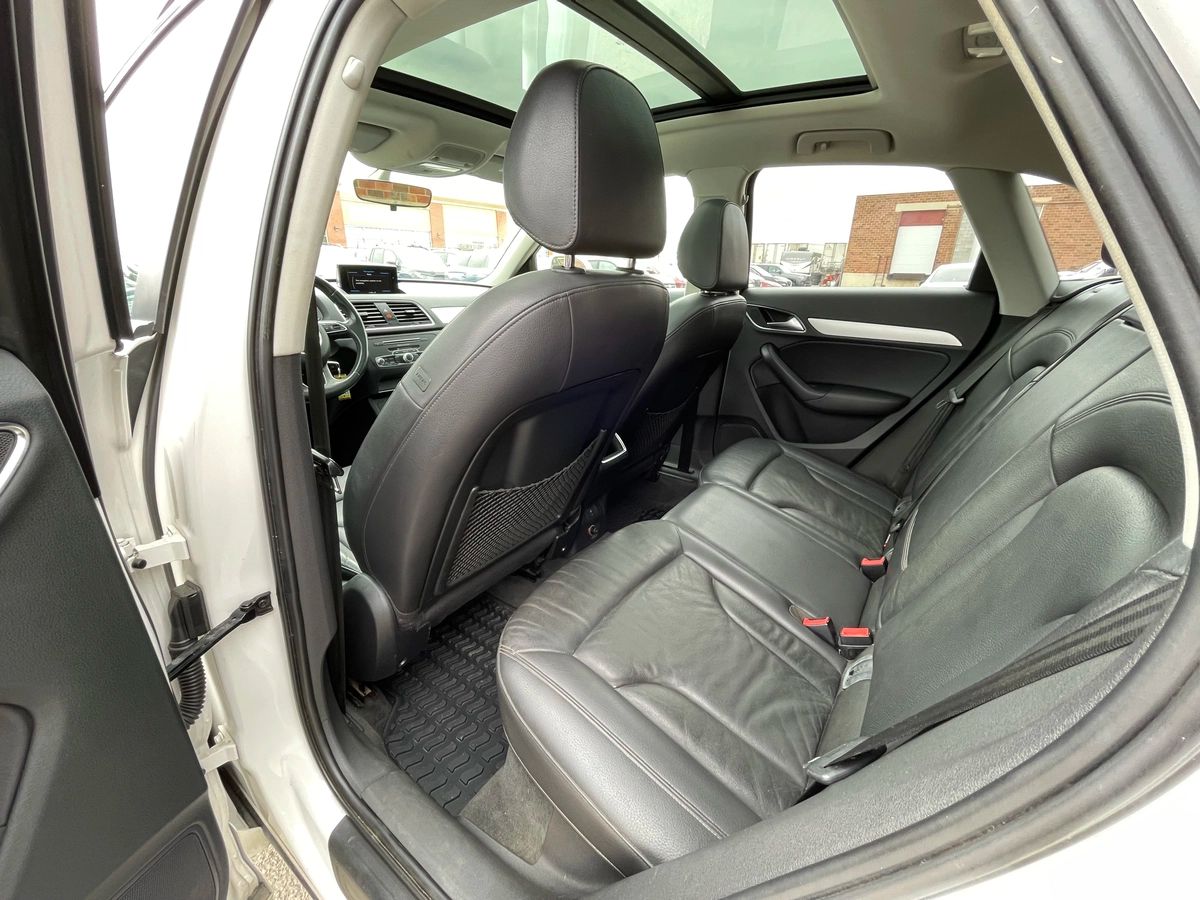 2016 Audi Q3 - Image 14