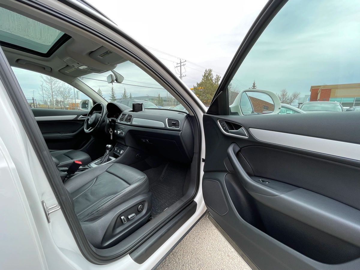 2016 Audi Q3 - Image 24