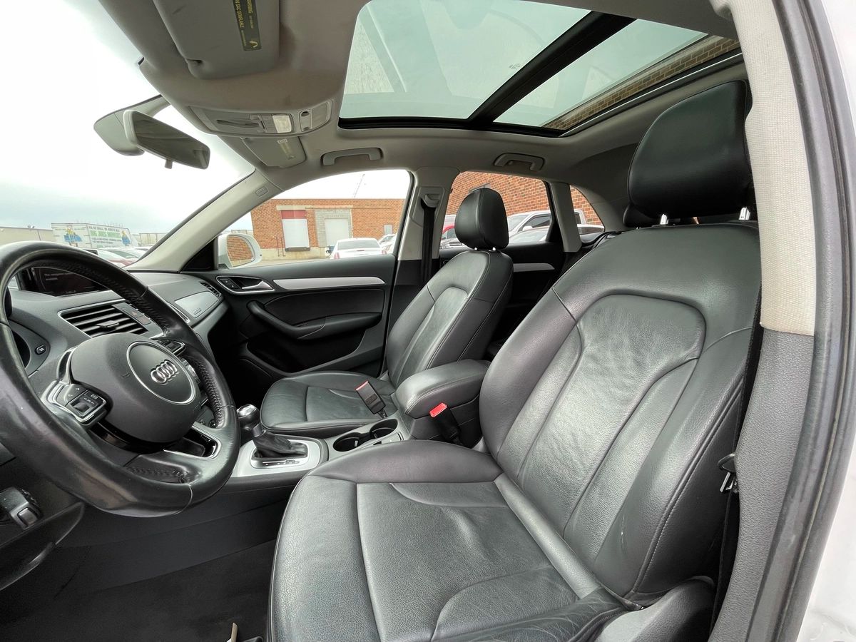 2016 Audi Q3 - Image 12