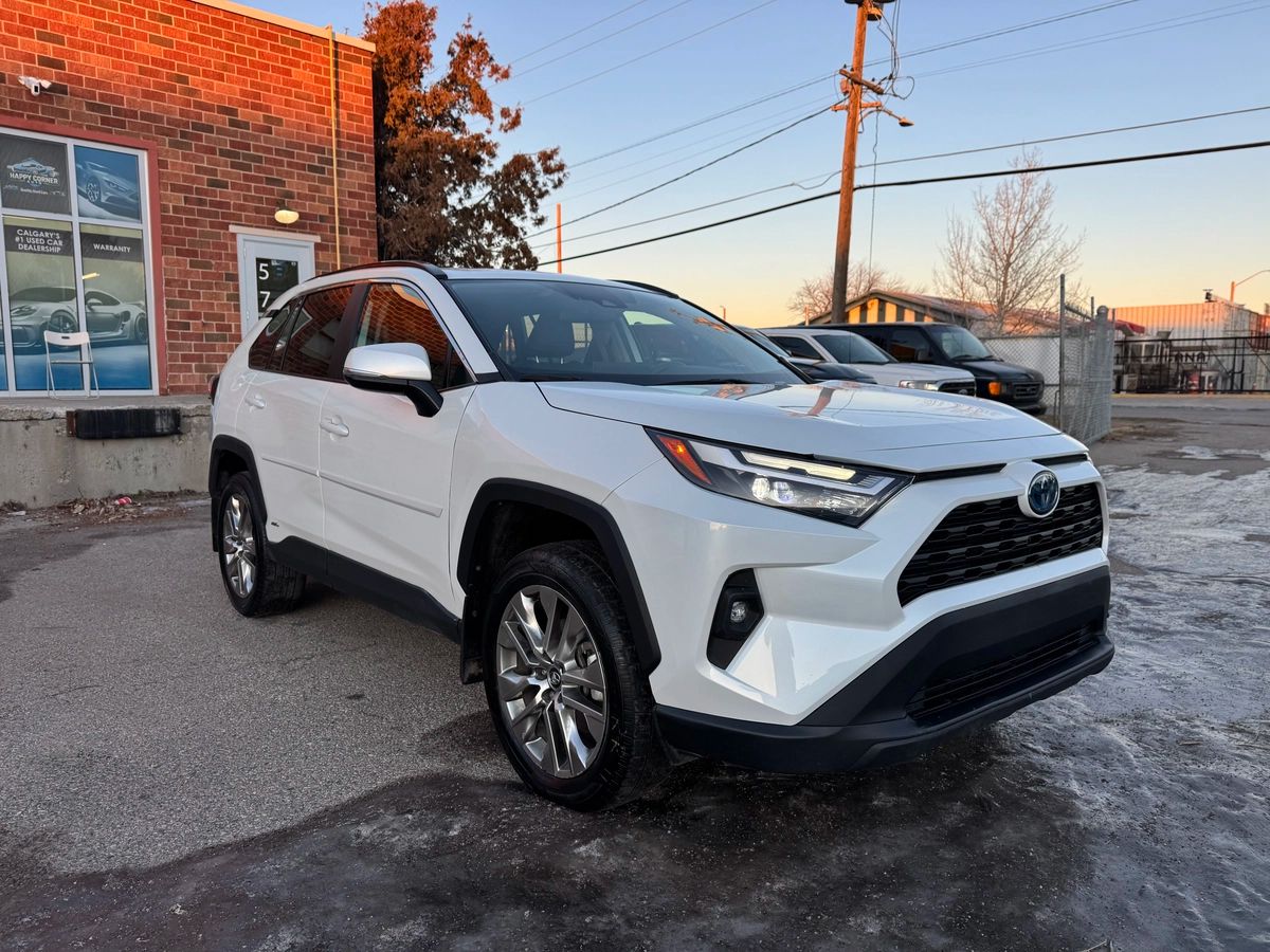 2023 Toyota RAV4 Hybrid - Image 3
