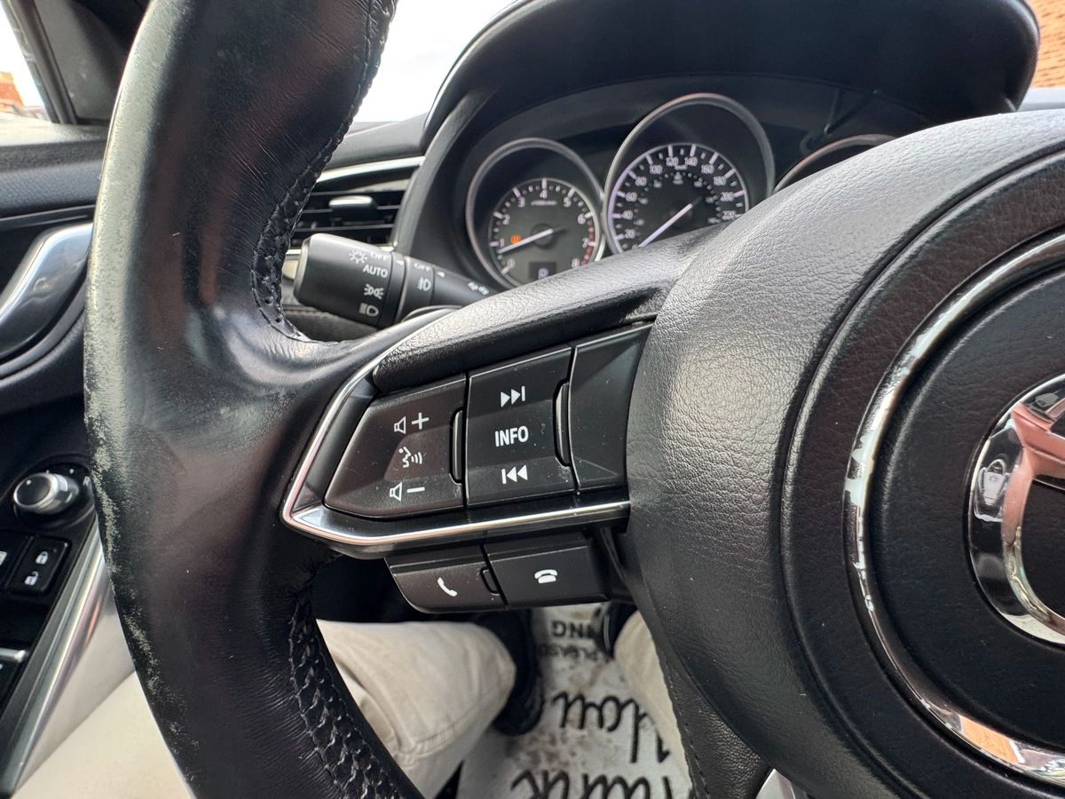 2017 Mazda Mazda6 - Image 30