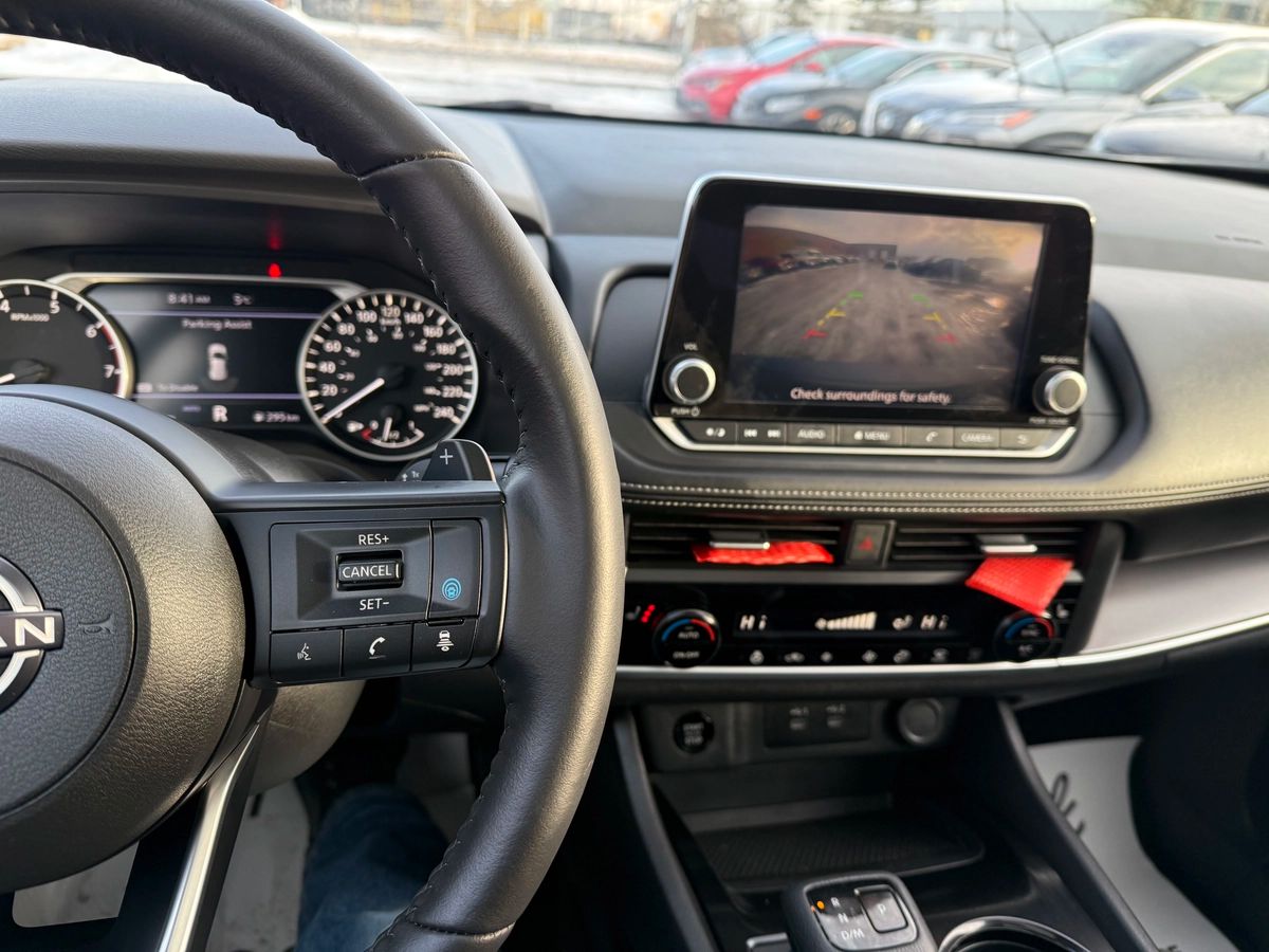 2024 Nissan Rogue - Image 27