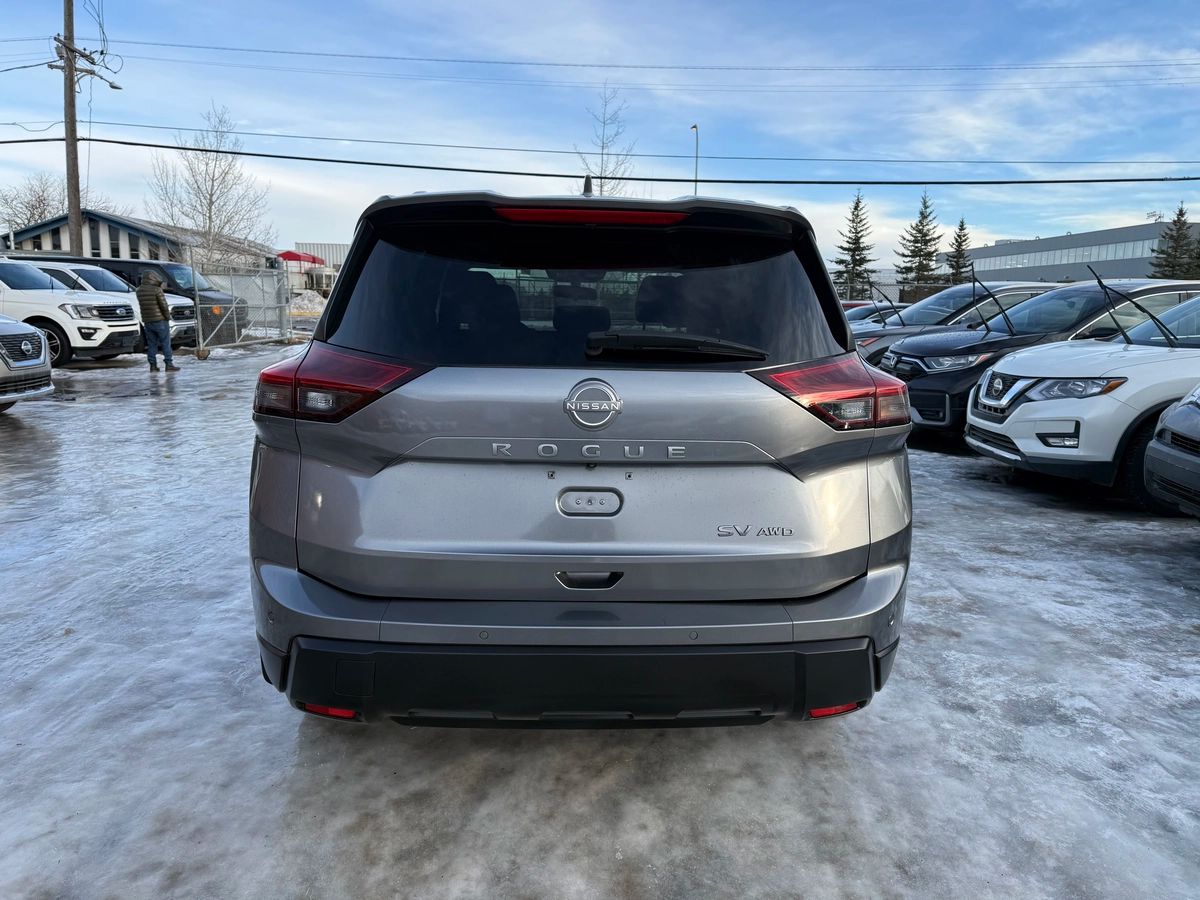 2024 Nissan Rogue - Image 8