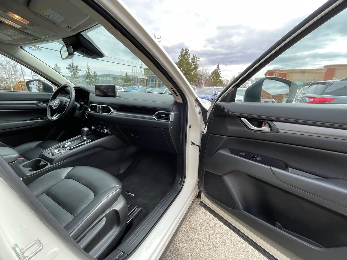 2025 Mazda CX-5 - Image 22