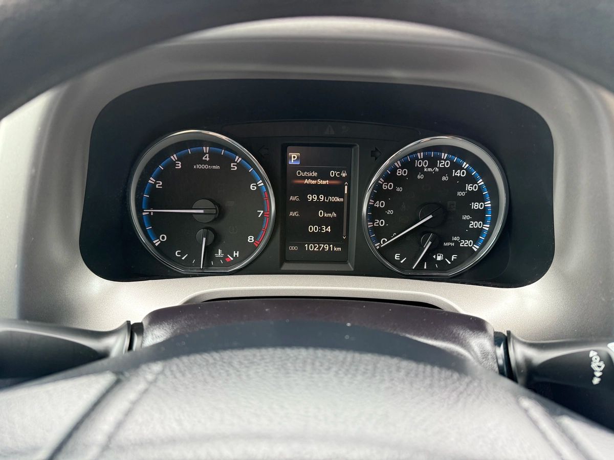 2018 Toyota RAV4 - Image 21