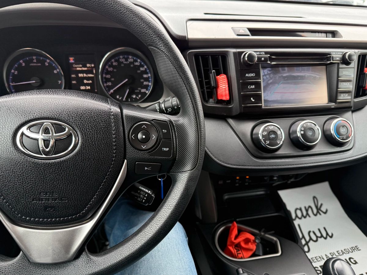 2018 Toyota RAV4 - Image 27