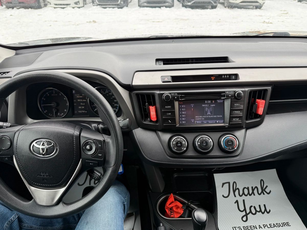 2018 Toyota RAV4 - Image 22