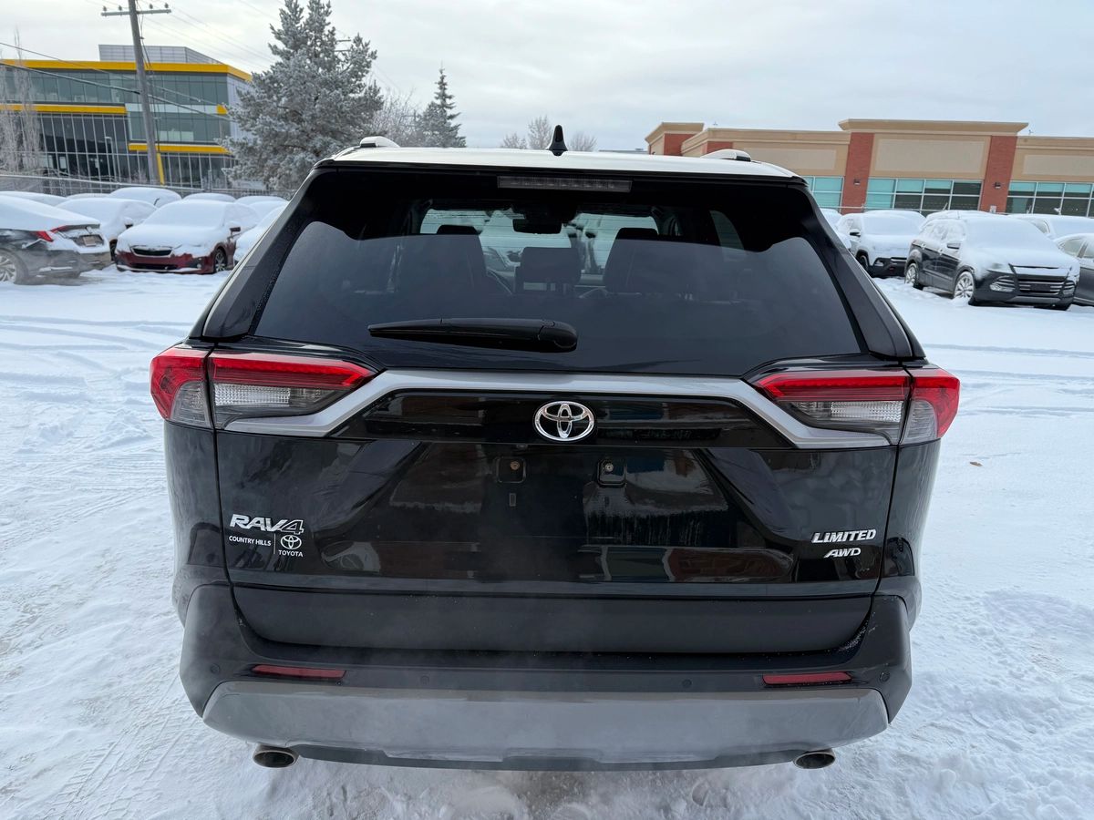2021 Toyota RAV4 - Image 7