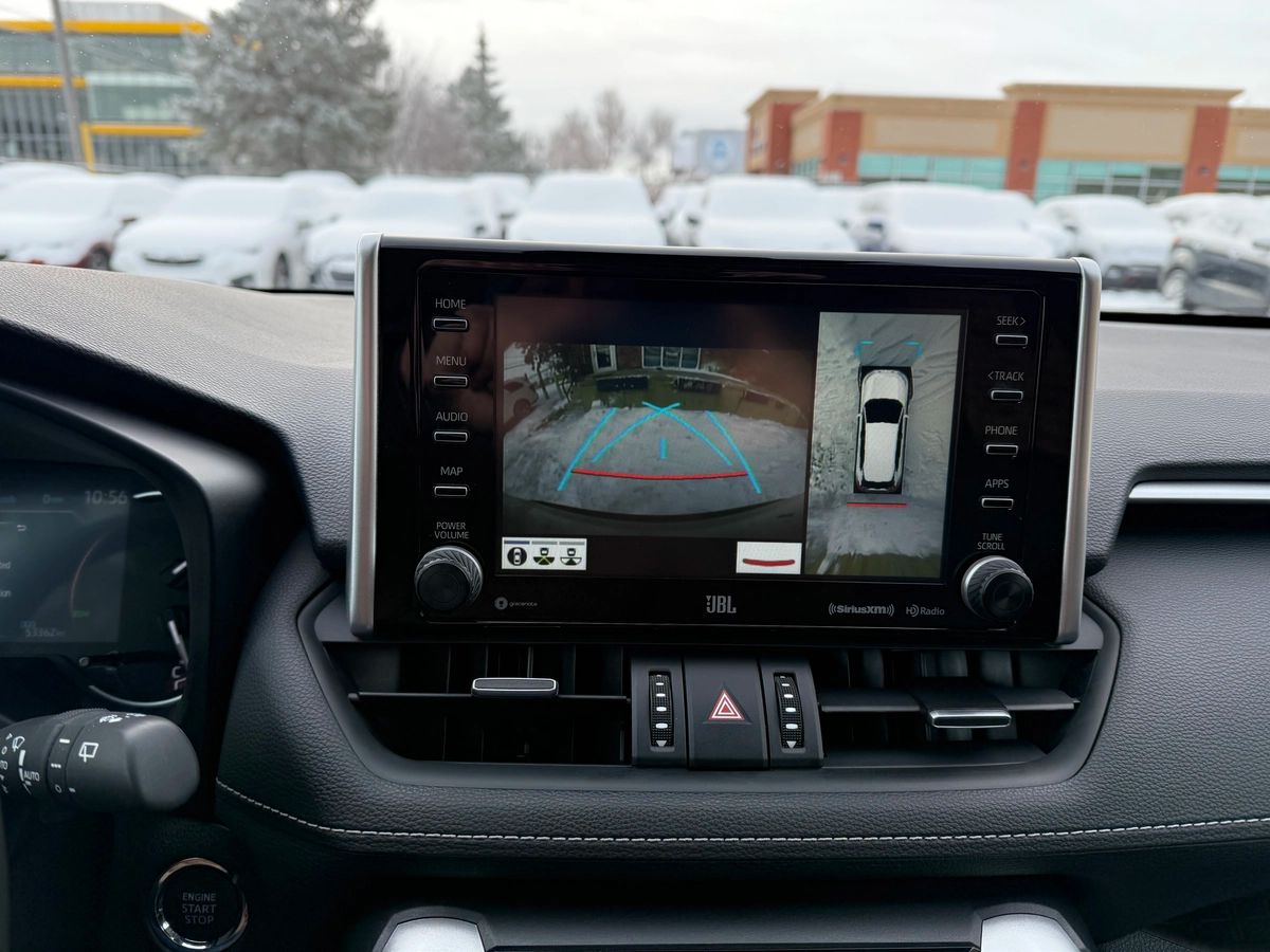 2021 Toyota RAV4 - Image 27