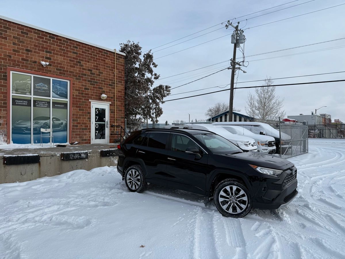 2021 Toyota RAV4 - Image 4