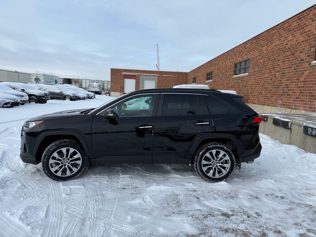 2021 Toyota RAV4 - Image 10