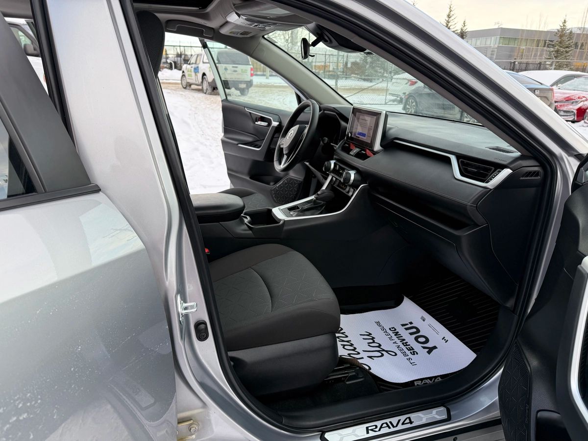 2023 Toyota RAV4 - Image 14