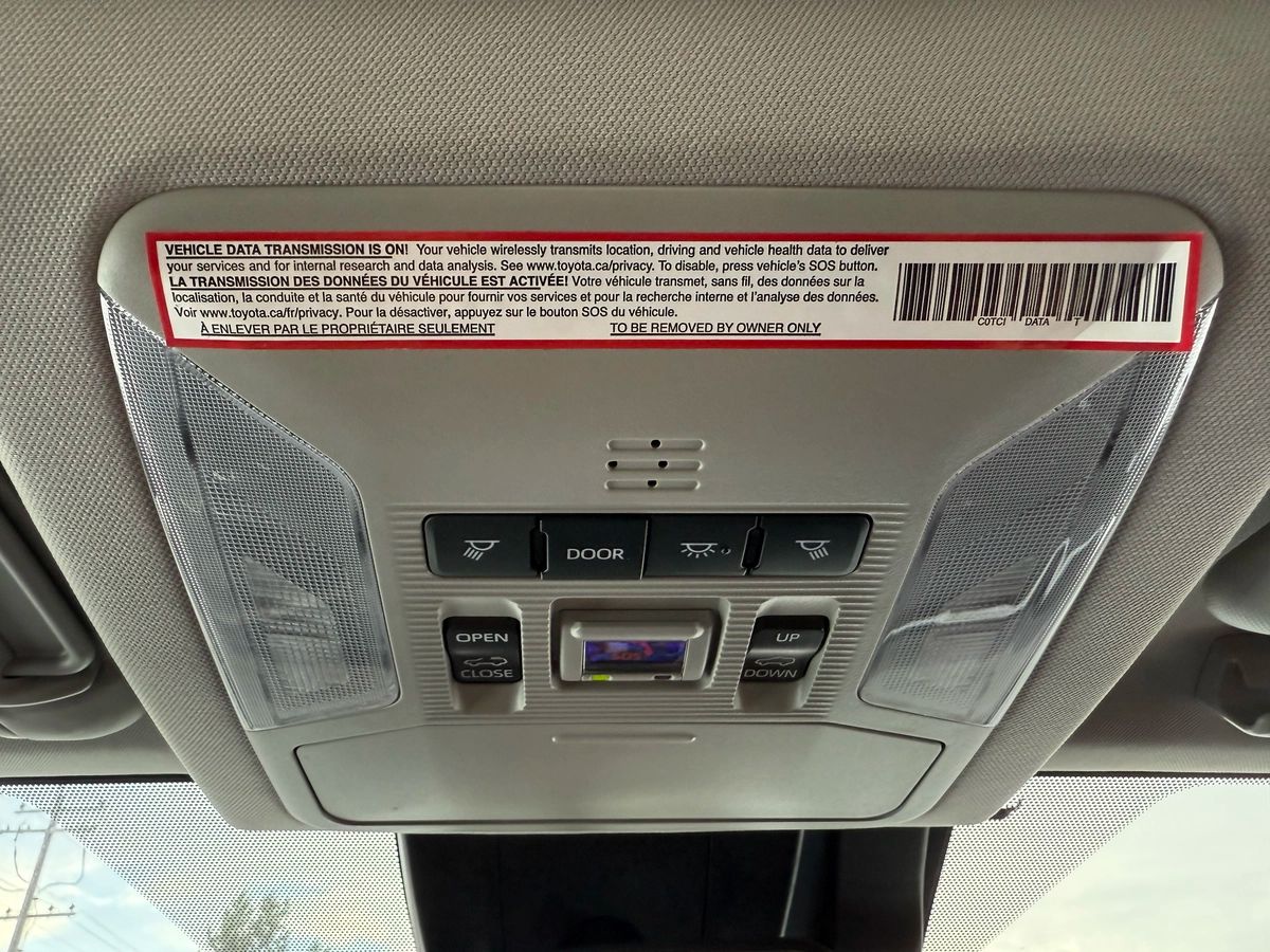 2023 Toyota RAV4 - Image 27