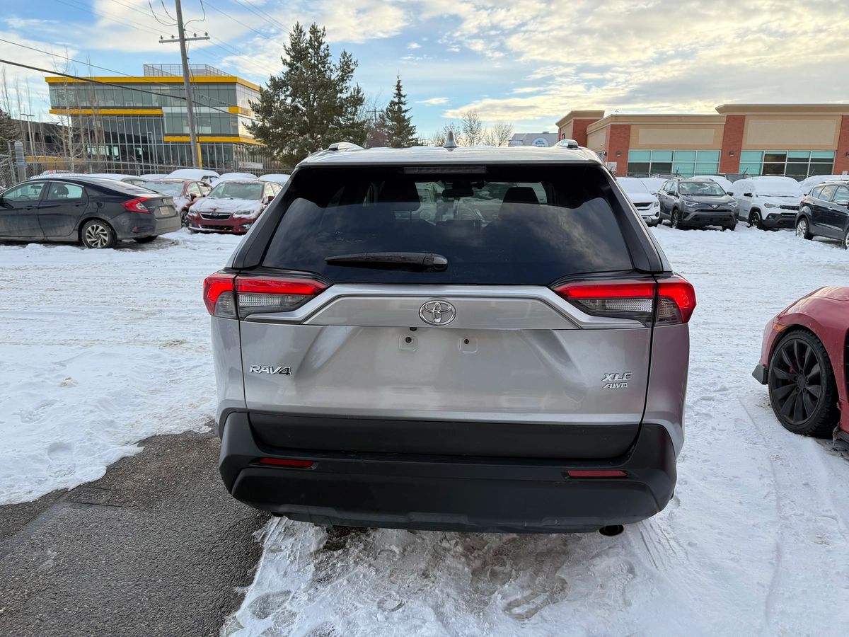 2023 Toyota RAV4 - Image 6