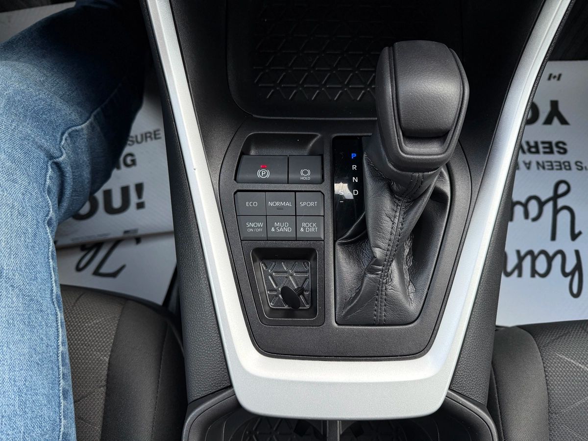 2023 Toyota RAV4 - Image 25