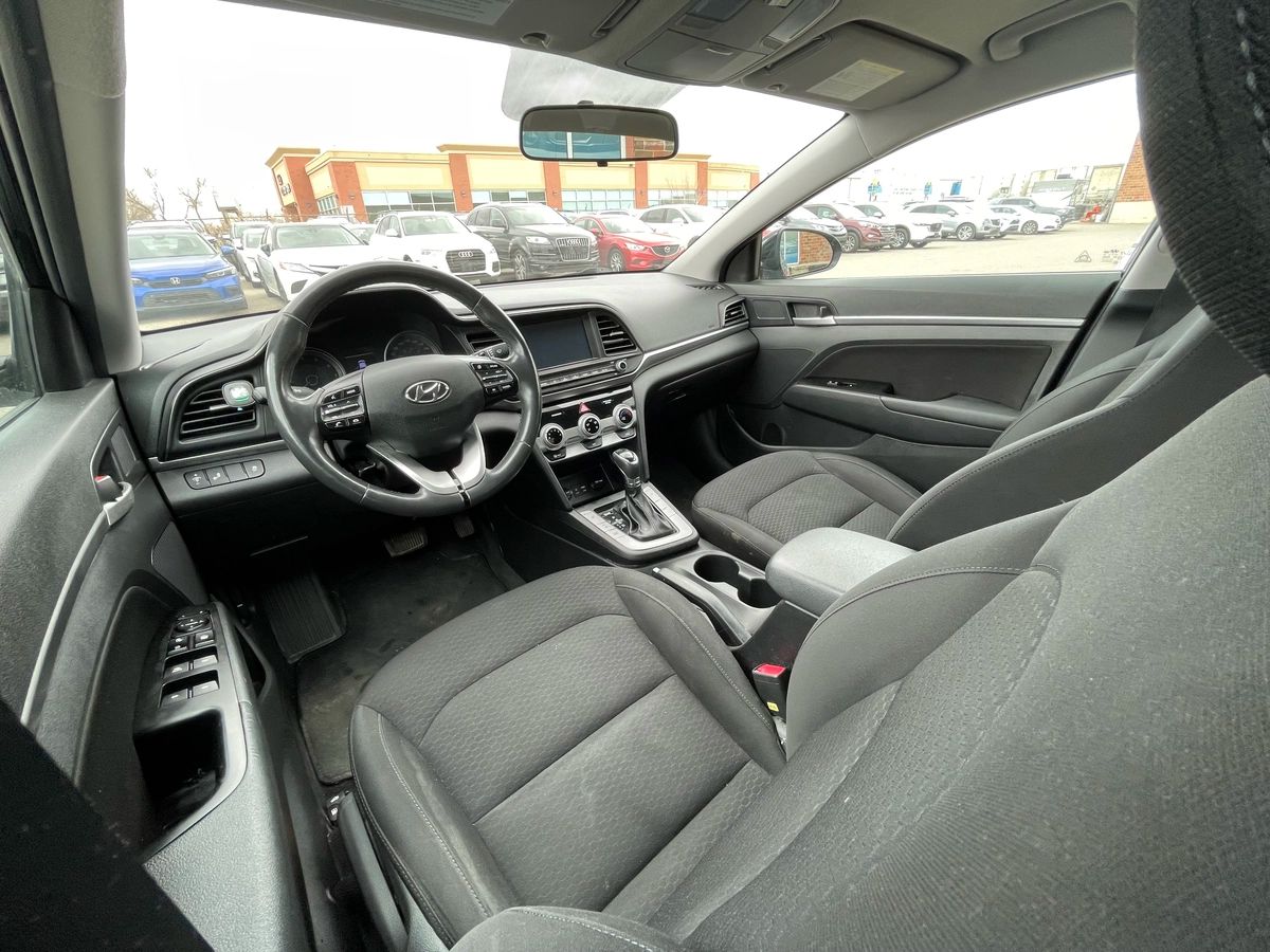 2020 Hyundai Elantra - Image 15
