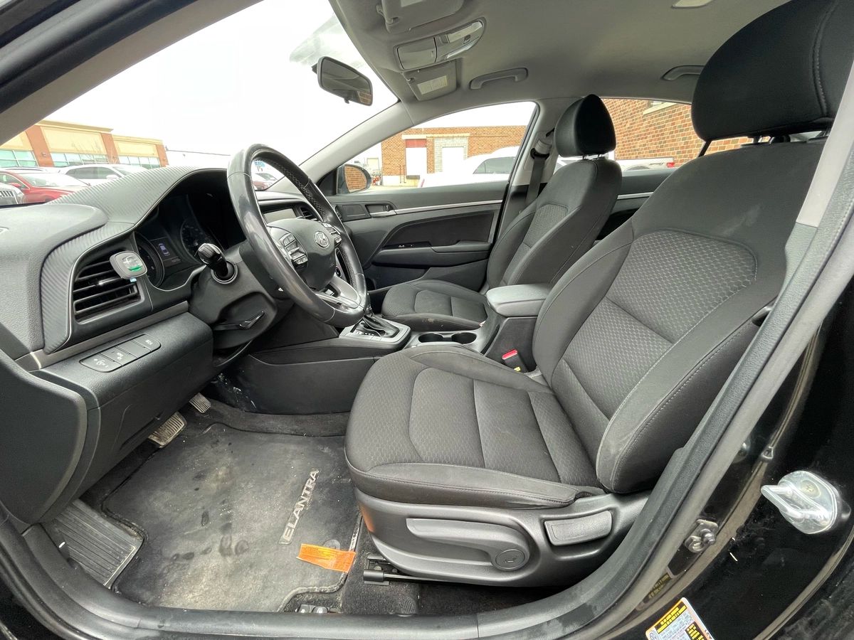 2020 Hyundai Elantra - Image 12
