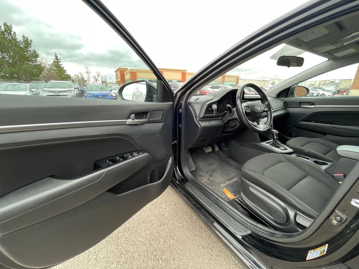 2020 Hyundai Elantra - Image 11