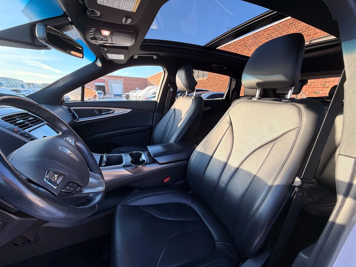 2017 Lincoln MKX - Image 13