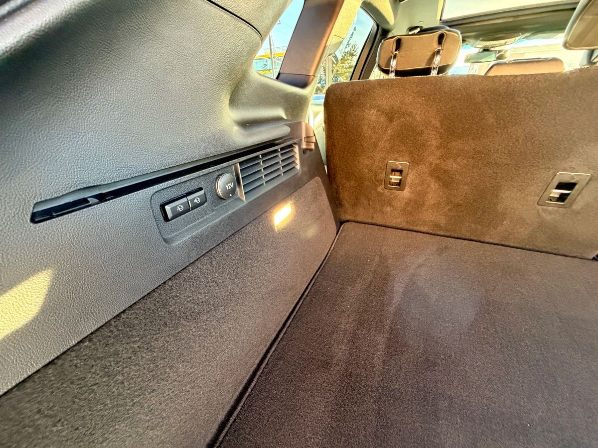 2017 Lincoln MKX - Image 22