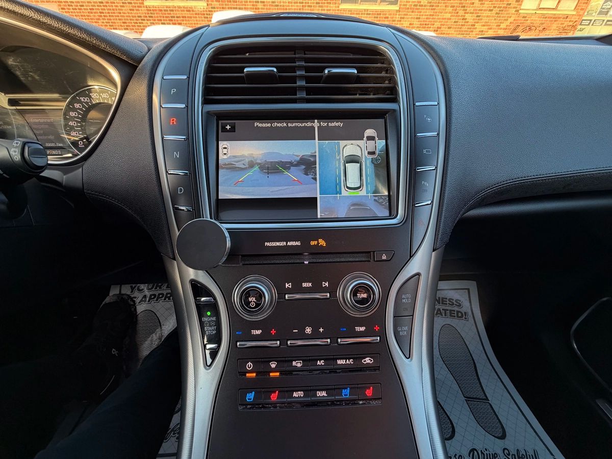 2017 Lincoln MKX - Image 35