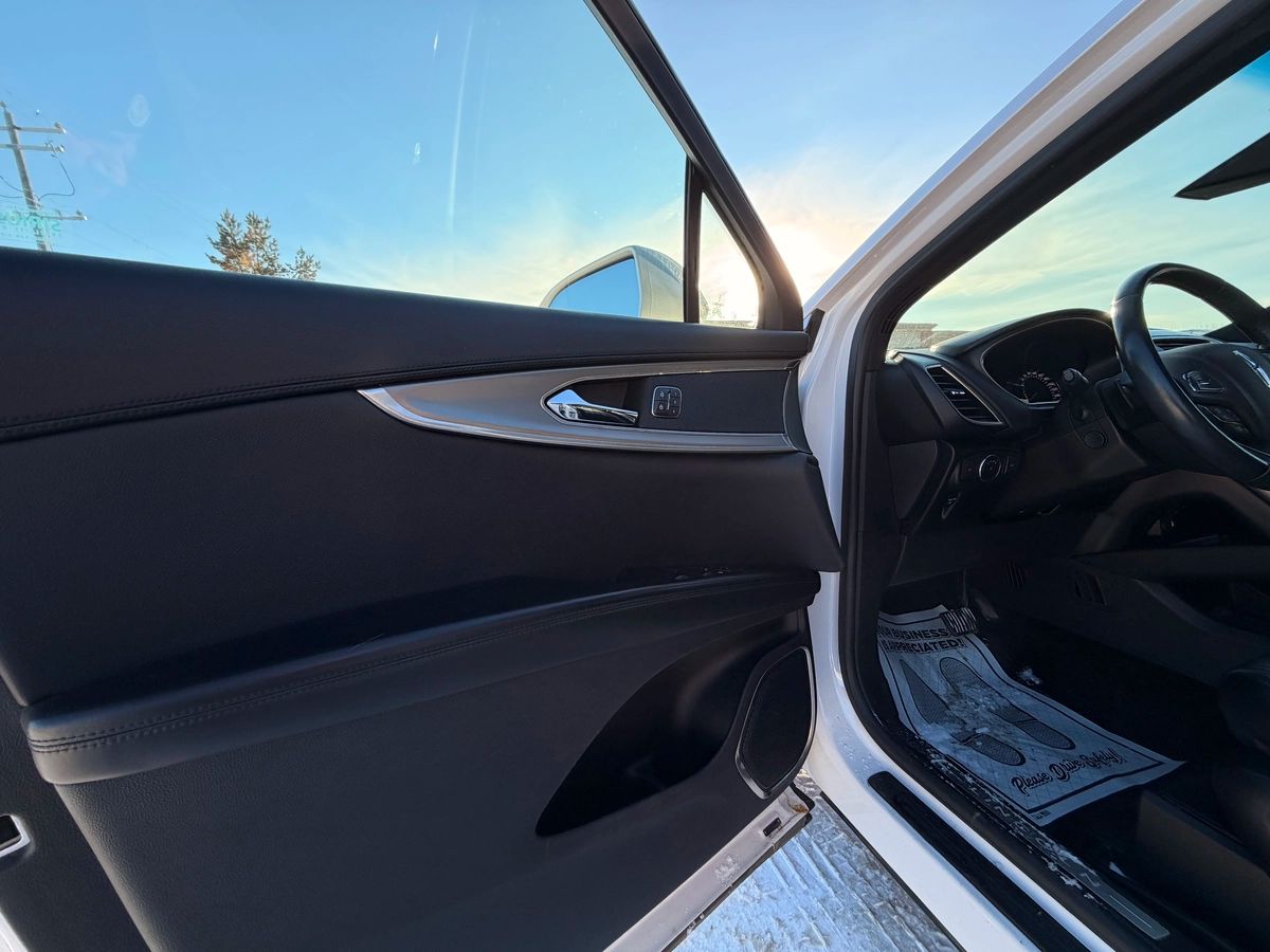 2017 Lincoln MKX - Image 14